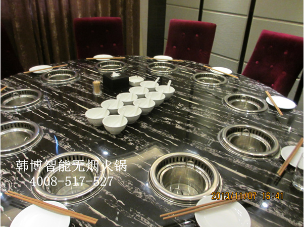 煙火鍋桌椅的材料淺析
